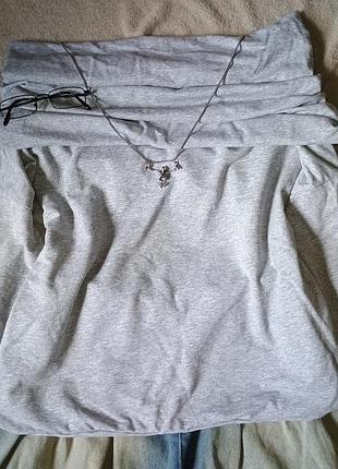 Кофта з відкритими плечима