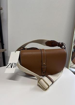 Сумка на ремінці zara