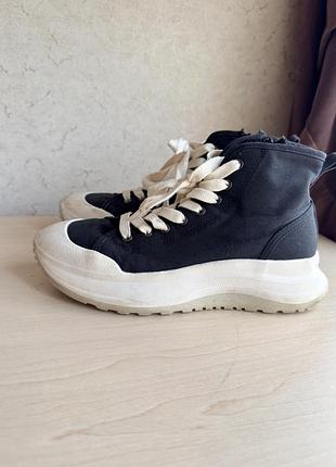 Кеди на шнурівках zara