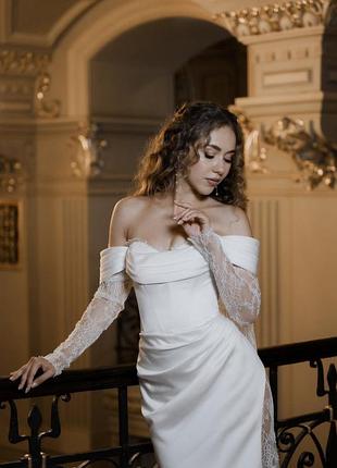 Весільна сукня з мереживом