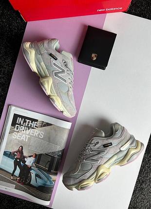 Жіночі кросівки new balance 9060 light grey pink