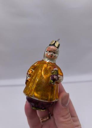 Вінтажна скляна ялинкова іграшка «дівчинка з лялькою»
