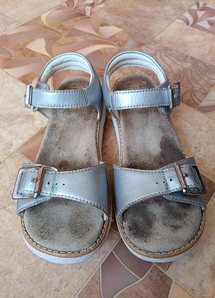 Босоножки clarks air spring для девочки (размер 32.5 / 13.5f) удобные сандалии на лето кожаная стелька