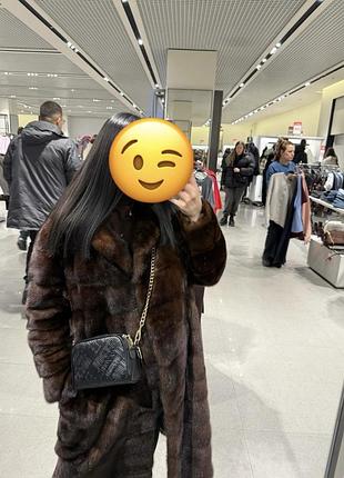 Продам норкову шубу