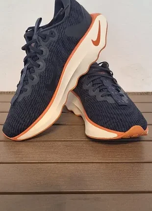 Кросівки nike motiva, dv1237 403, us10.5 e44.5 28.5cm