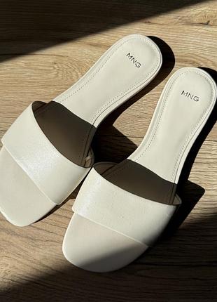 Шльопнці mango 38 розміру