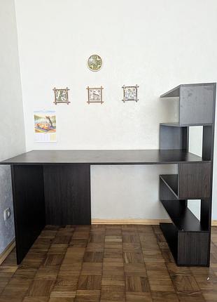 Письменный стол с полками