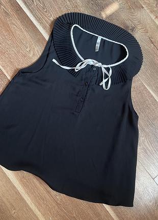 Блуза нарядна чорна блуза з комірцем zara