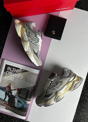 Жіночі кросівки new balance 9060 grey white