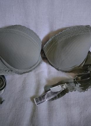 Бюстгальтер 85в.