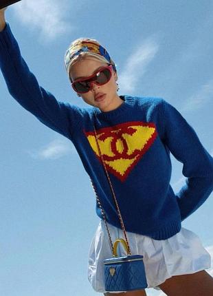 Светр жіночий