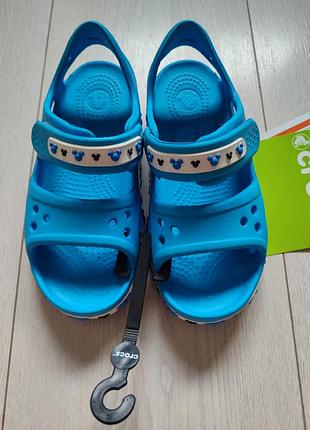 Детские босоножки/сандали crocs mickey sandal размер c11 / 28–29