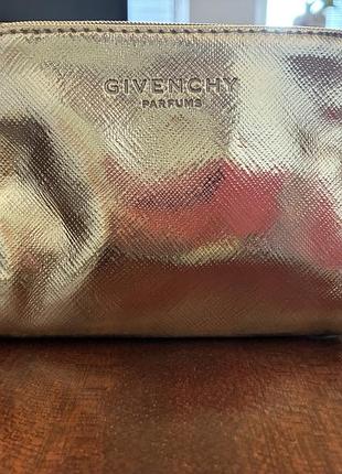 Косметичка givenchy