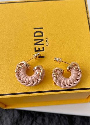 Сережки fend-