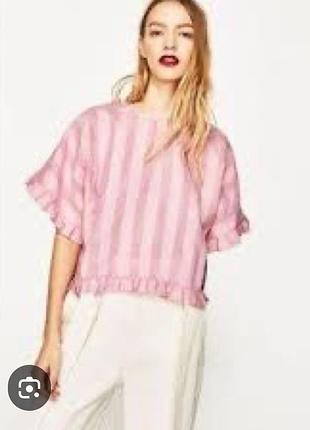 Нежный льняной розовый топ - блузон от zara с вертикальними полосками и рюшами на рукавах и по низу.
