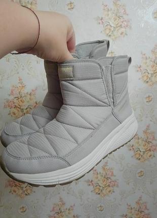 Ботинки черевики