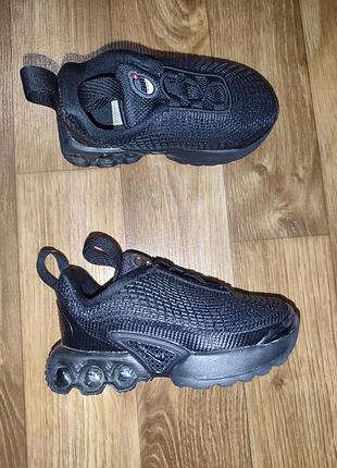 Дитячі кросівки nike р.23,5