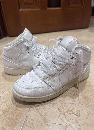 Кросівки nike jordan 1 mid white