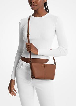 Жіноча сумка кросбоді michael kors з логотипом