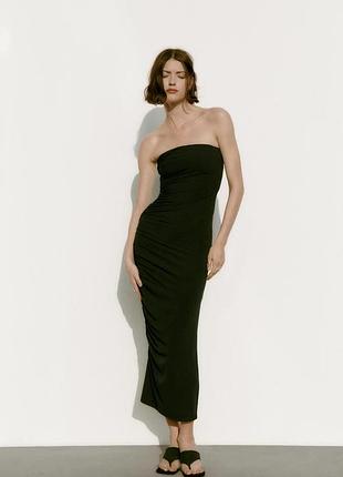 Чорна сукня міді з відкритими плечима zara