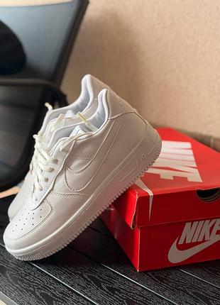 Кросівки nike air force