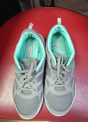 Продам кроссовки skechers р41