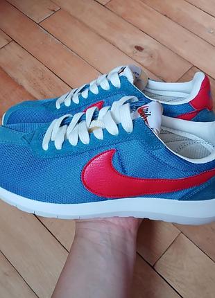 Легкие кроссовки nike