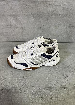 Оригінальні вінтажні кросівки adidas