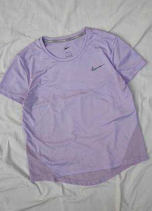 Женская сиреневая футболка с логотипом ✨nike✨ w nk miler top с сеткой на спине спортивная футболка с лого