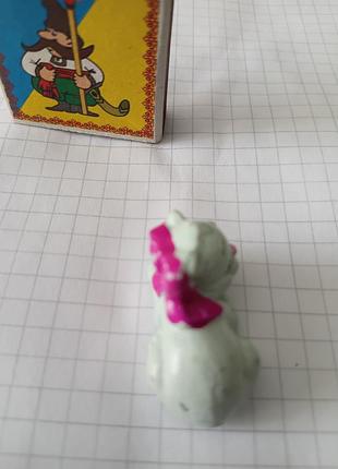 Киндер.  кошечка 1 шт 4