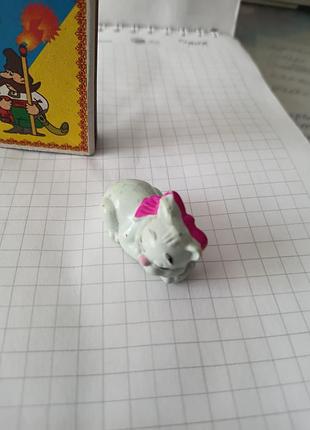 Киндер.  кошечка 1 шт 6