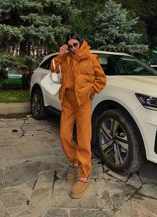 Трійка штани худі жилетка prada на осінь помаранчевий колір