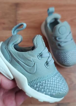 Оригінальні nike  p21 довжина устілки по факту  13см