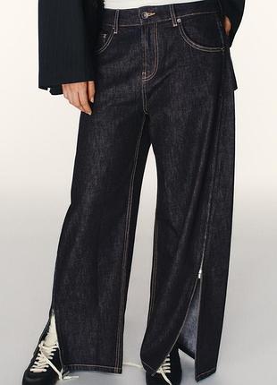 Джинси з боковими блискавками від zara