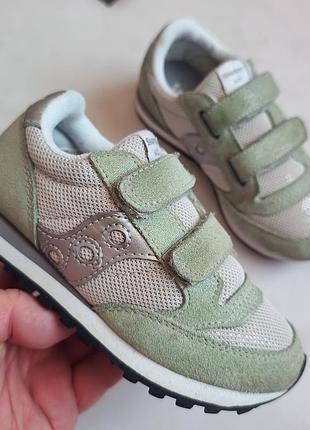 Оригинальные saucony p27 длина стельки по факту 18см
