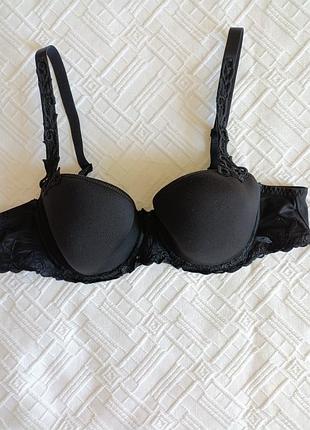 Бюстгальтер simone perele черный гладкий с формованной чашкой 85с