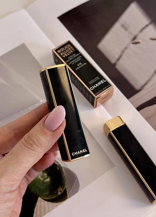 Помада rouge allure velvet