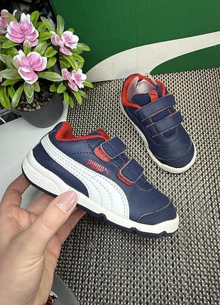 Оригінальні кросівки на липучці puma