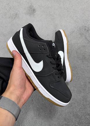 Nike sb dunk black white