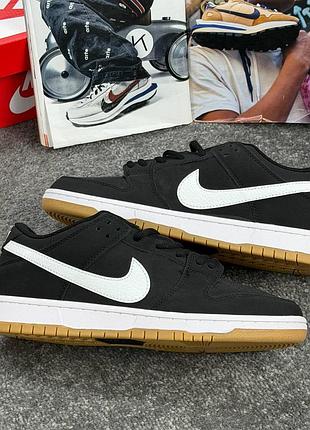 Nike sb dunk black white 4