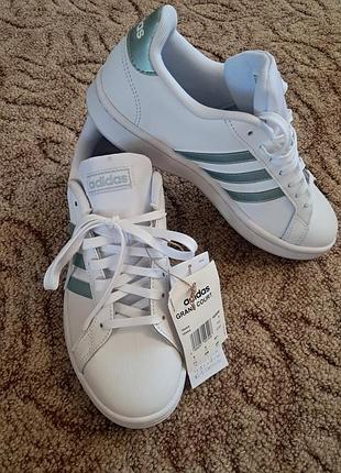 Кроссовки женские, adidas, р. 38-39, новые