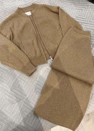 Трикотажний в'язаний костюм zara