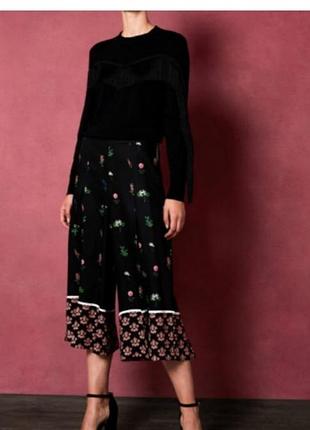 Кюлоти від ted baker.