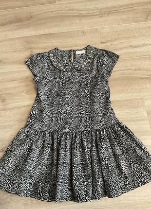 Сукня легесенька з вишитим камінцями комірцем matalan 6-7 років