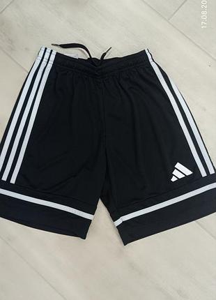 Шорти adidas 152