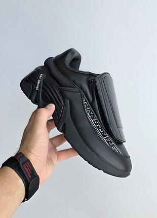 Raf simons antei 
• black white •