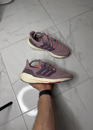 Жіночі кросівки adidas ultraboost 22, оригінал, розмір 40 (us 8)