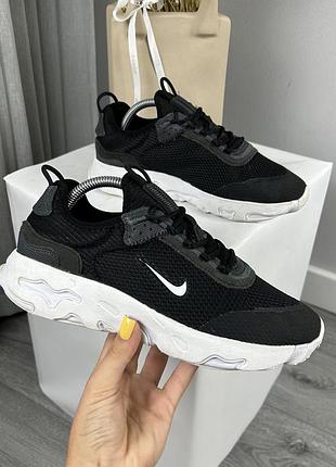 Жіночі оригінальні кросівки nike