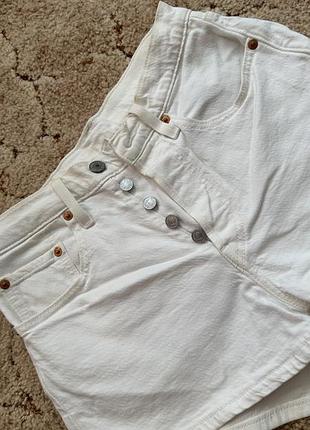 Оригінальні жіночі шорти levi’s