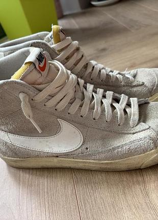 Nike blazer mid ’77 vintage — оригінальні високі кросівки із натуральної замші.